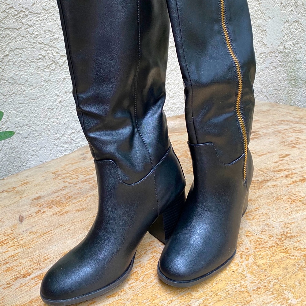 NEW Rampage Boots